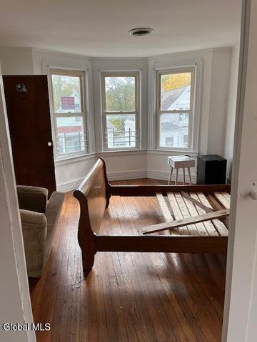 120 DeGraff Street, Schenectady, NY 12304