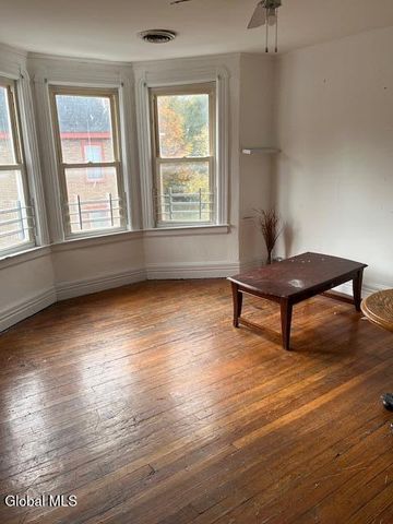 120 DeGraff Street, Schenectady, NY 12304