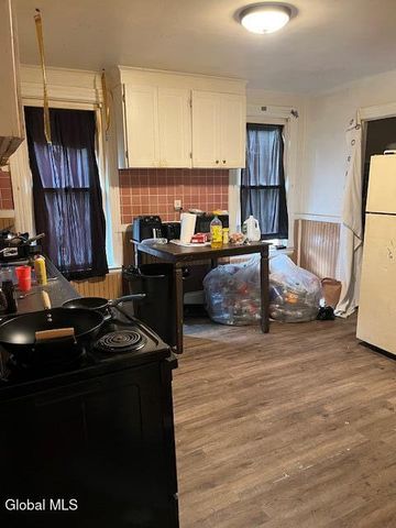 120 DeGraff Street, Schenectady, NY 12304