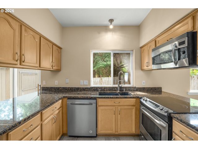 19760 Sw RED OAK Ln, Beaverton, OR 97078