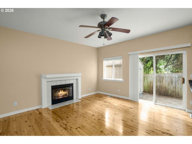19760 Sw RED OAK Ln, Beaverton, OR 97078