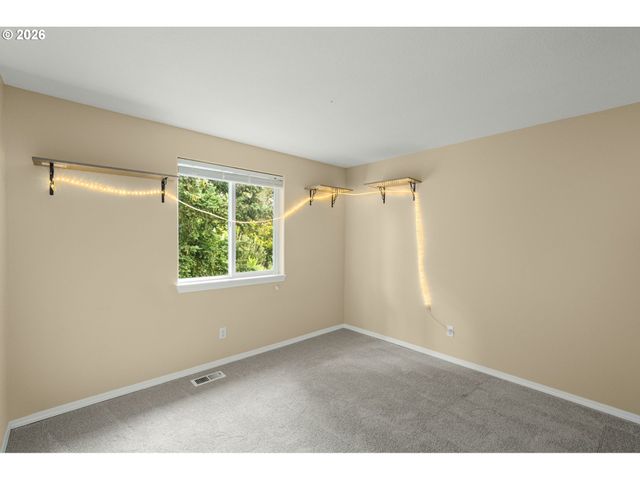 19760 Sw RED OAK Ln, Beaverton, OR 97078