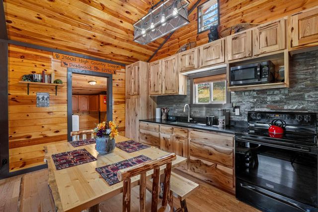 21608 HIGH COUNTRY LOOP, Deadwood, SD 57732