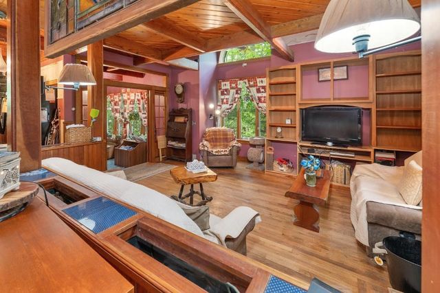 11 Bonney Shores Road, Meredith, NH 03253