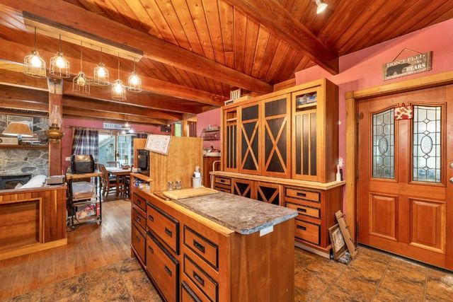 11 Bonney Shores Road, Meredith, NH 03253