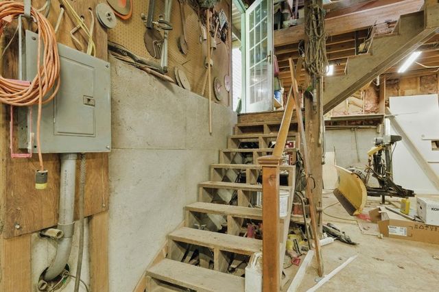 11 Bonney Shores Road, Meredith, NH 03253