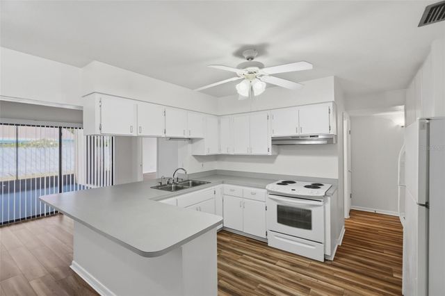 1981 TEMPLE TERRACE, Clearwater, FL 33764