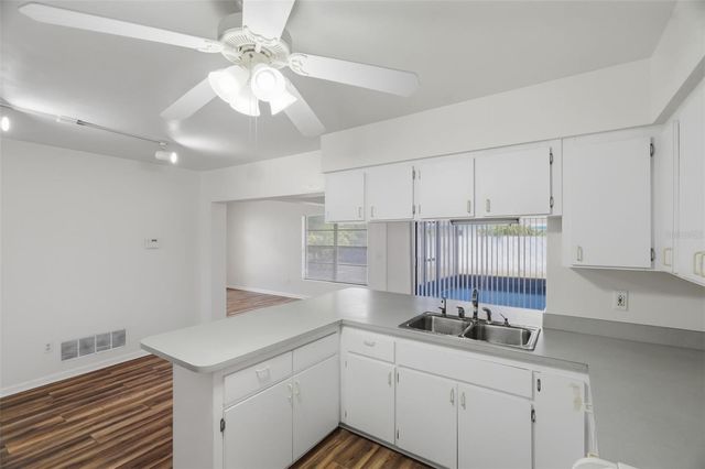 1981 TEMPLE TERRACE, Clearwater, FL 33764