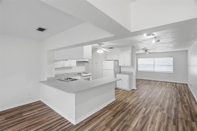 1981 TEMPLE TERRACE, Clearwater, FL 33764