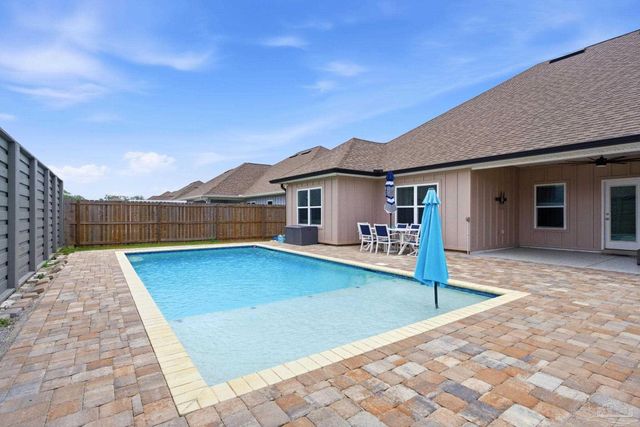 1929 Refuge Cir, Gulf Breeze, FL 32563