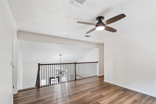 2107 Elmwood Boulevard, Dallas, TX 75224