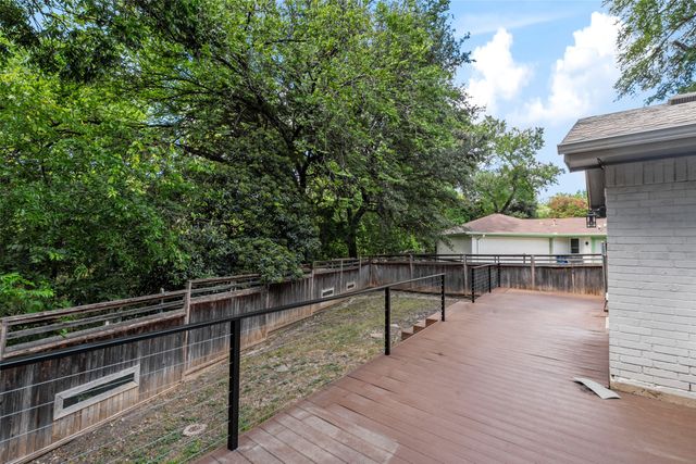 2107 Elmwood Boulevard, Dallas, TX 75224