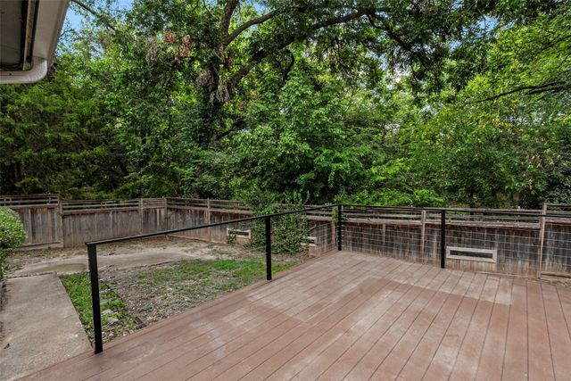 2107 Elmwood Boulevard, Dallas, TX 75224