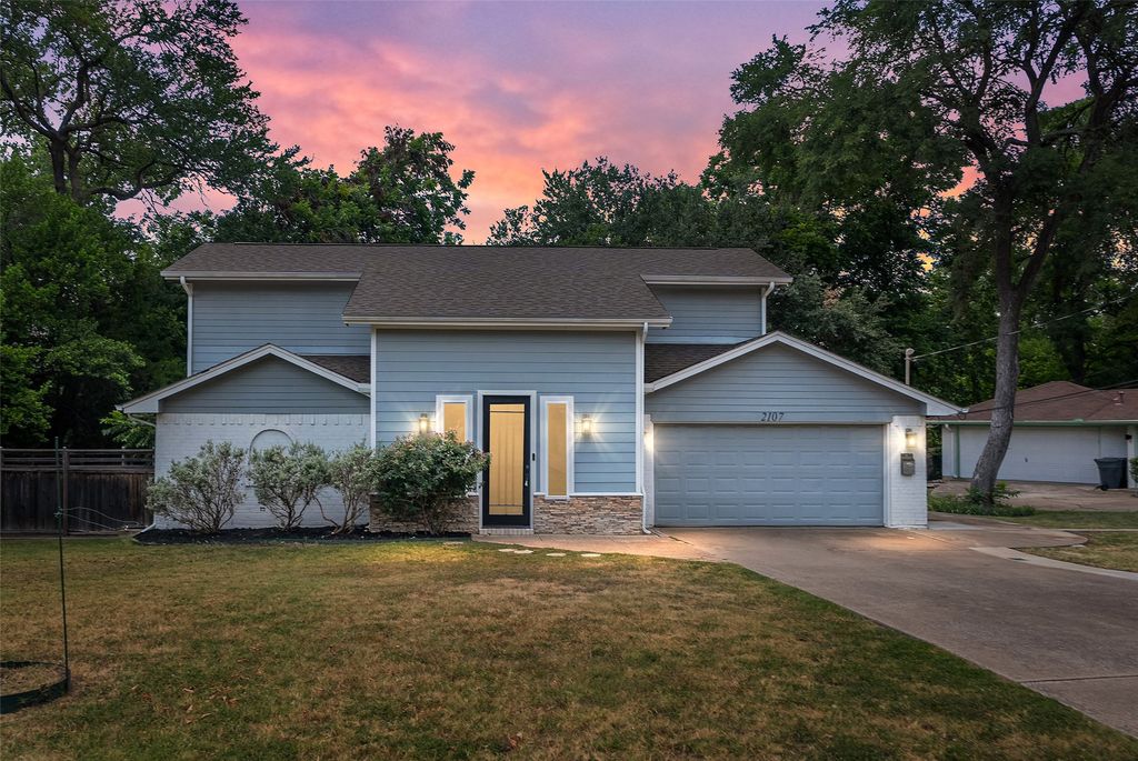2107 Elmwood Boulevard, Dallas, TX 75224