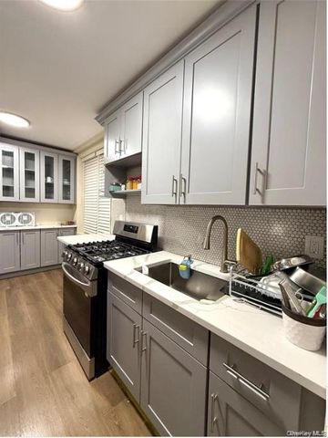 7261 Shore Road 1R, Brooklyn, NY 11209