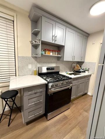 7261 Shore Road 1R, Brooklyn, NY 11209