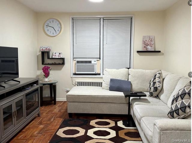 7261 Shore Road 1R, Brooklyn, NY 11209