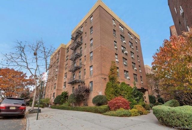 7261 Shore Road 1R, Brooklyn, NY 11209