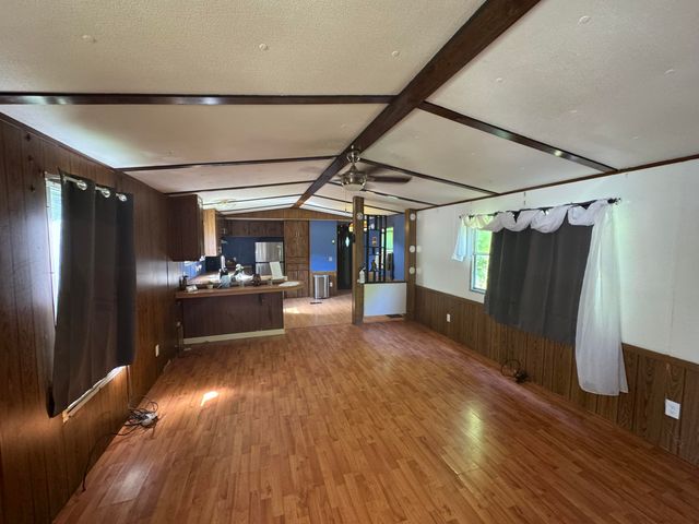 365 Quicksand Road, Jackson, KY 41339