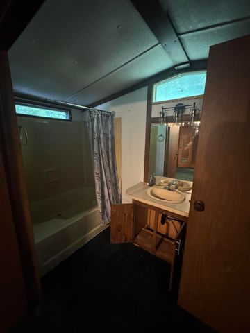 365 Quicksand Road, Jackson, KY 41339