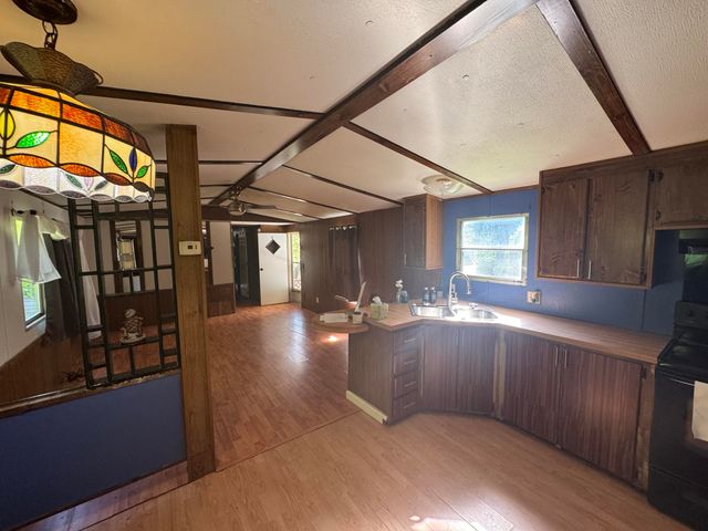 365 Quicksand Road, Jackson, KY 41339