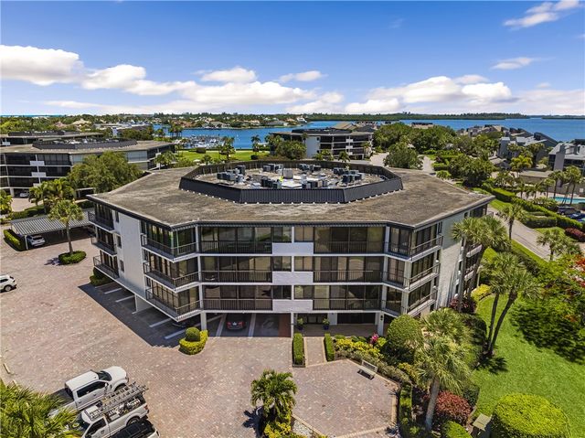 1815 Mooringline Drive 1D, Vero Beach, FL 32963