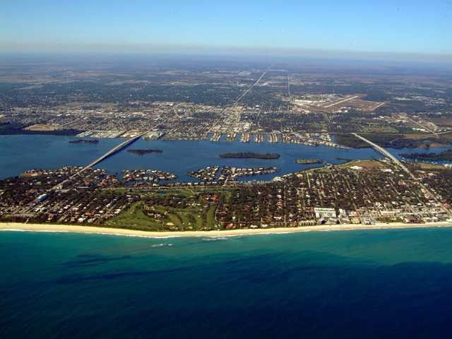 1815 Mooringline Drive 1D, Vero Beach, FL 32963