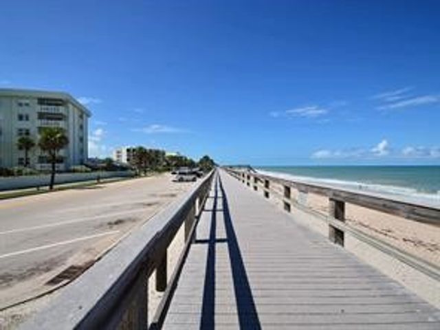 1815 Mooringline Drive 1D, Vero Beach, FL 32963