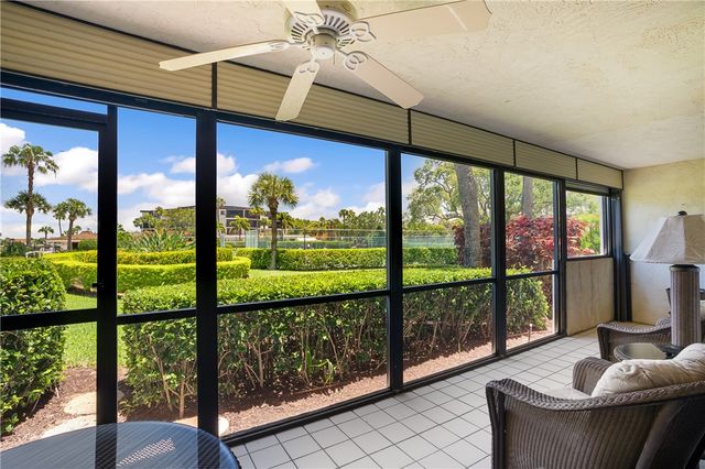 1815 Mooringline Drive 1D, Vero Beach, FL 32963