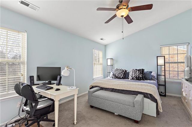 715 Hunters QUAY, Chesapeake, VA 23320