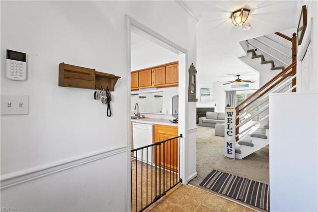 715 Hunters QUAY, Chesapeake, VA 23320