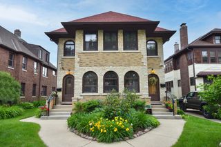 4425 N Cramer STREET #4427, Shorewood, WI 53211