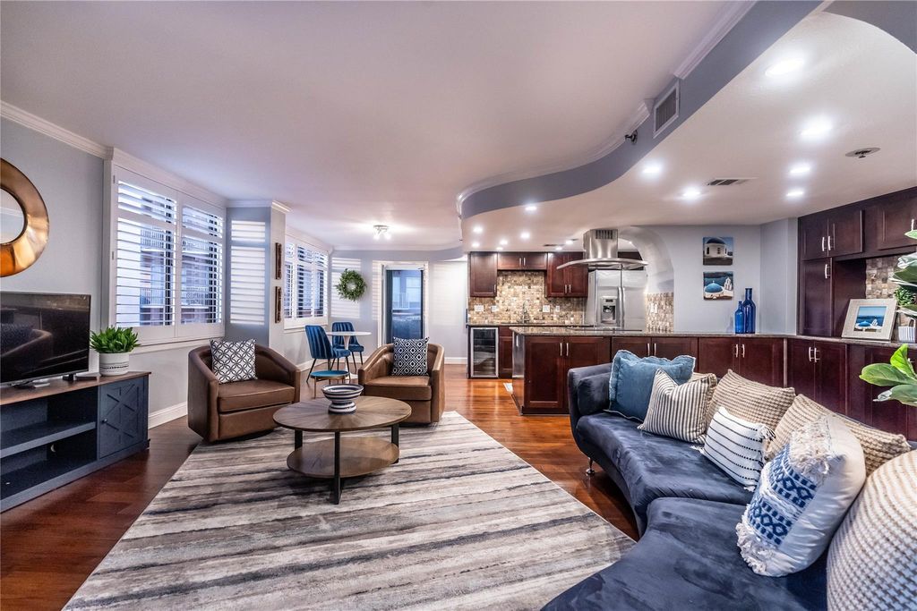 3525 Sage Road 1511, Houston, TX 77056