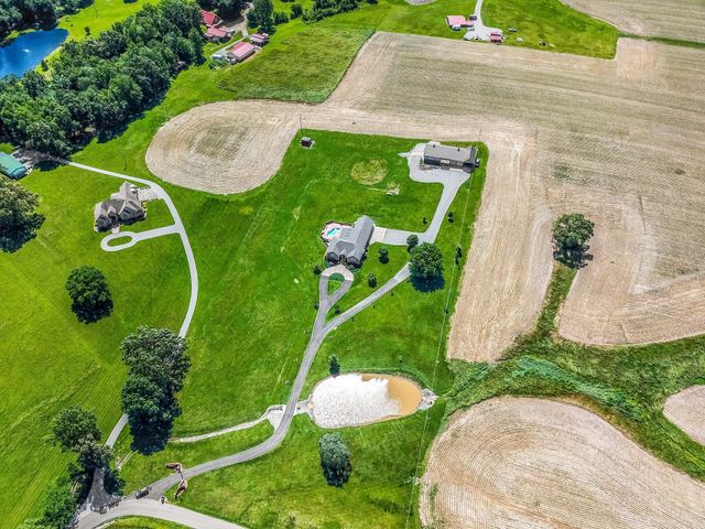 4984 Somerville Rd, Cross Plains, TN 37049