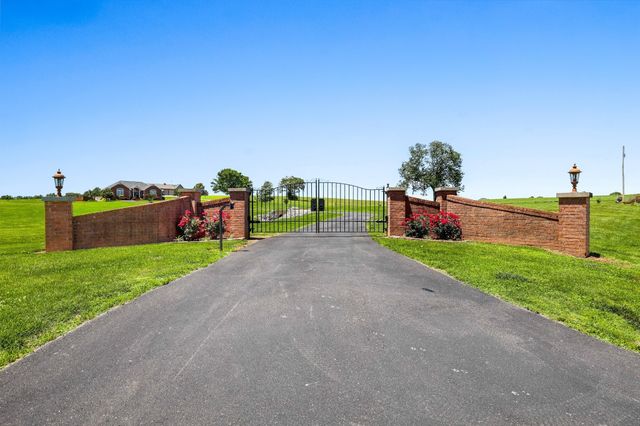 4984 Somerville Rd, Cross Plains, TN 37049