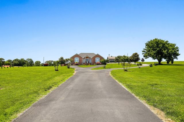 4984 Somerville Rd, Cross Plains, TN 37049