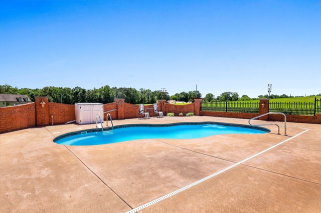 4984 Somerville Rd, Cross Plains, TN 37049