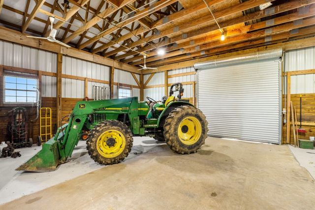 4984 Somerville Rd, Cross Plains, TN 37049