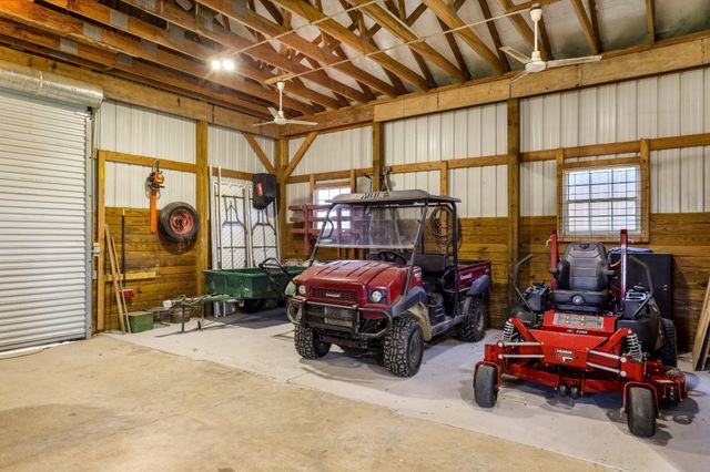 4984 Somerville Rd, Cross Plains, TN 37049