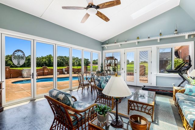 4984 Somerville Rd, Cross Plains, TN 37049