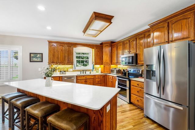 4984 Somerville Rd, Cross Plains, TN 37049