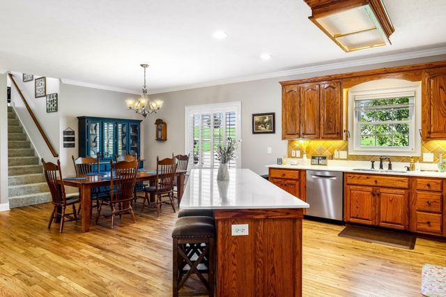 4984 Somerville Rd, Cross Plains, TN 37049