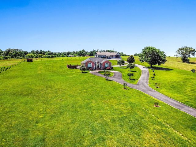 4984 Somerville Rd, Cross Plains, TN 37049