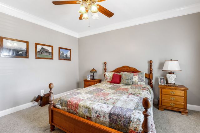 4984 Somerville Rd, Cross Plains, TN 37049