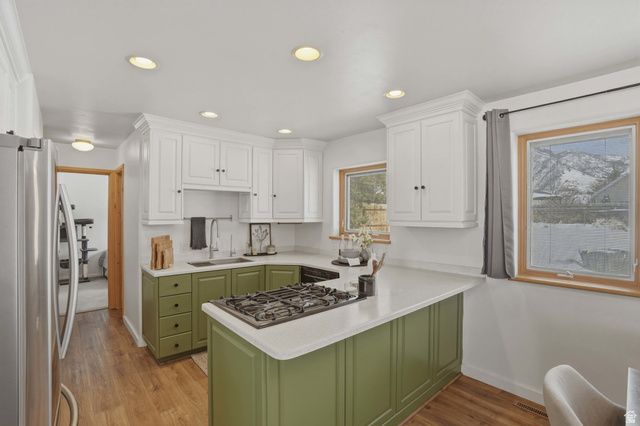 6945 S VIRGINIA DR, Cottonwood Heights, UT 84121