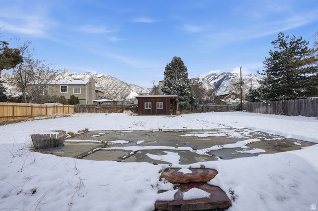 6945 S VIRGINIA DR, Cottonwood Heights, UT 84121
