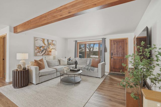 6945 S VIRGINIA DR, Cottonwood Heights, UT 84121