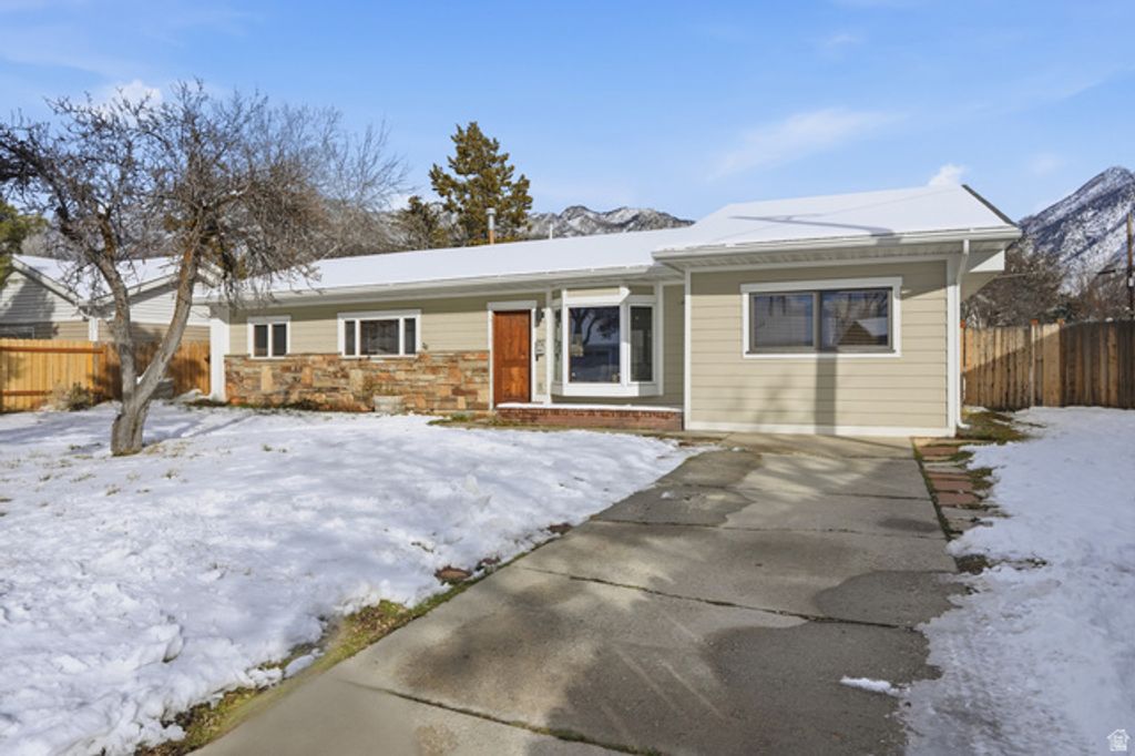 6945 S VIRGINIA DR, Cottonwood Heights, UT 84121