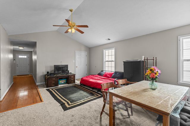 216 Christopher Drive, Nicholasville, KY 40356