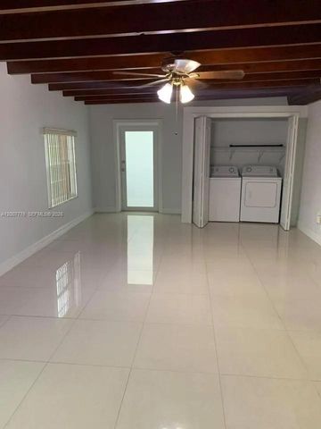 4289 NW 5th St, Miami, FL 33126